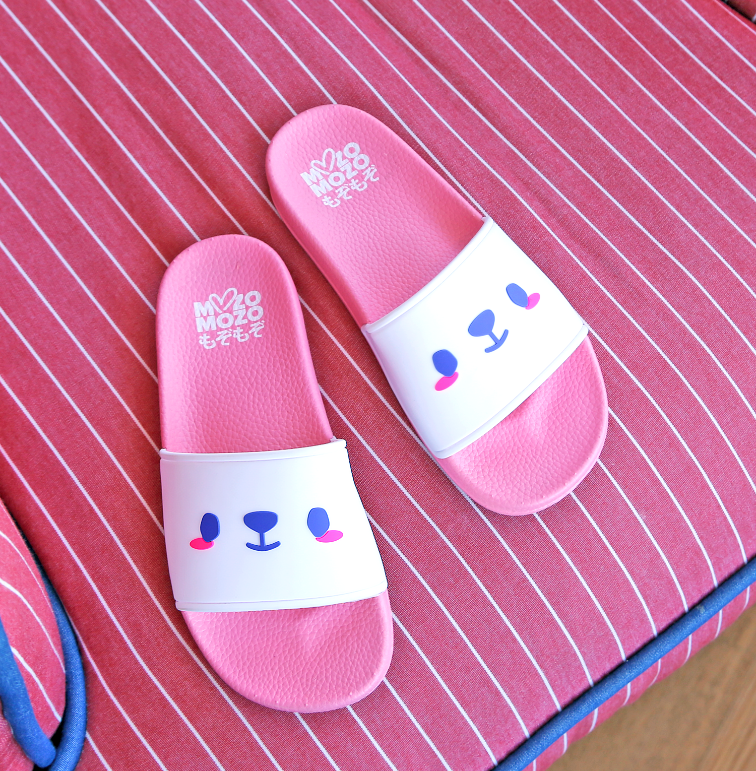 MozoMozo Ichigo Kuma Slides