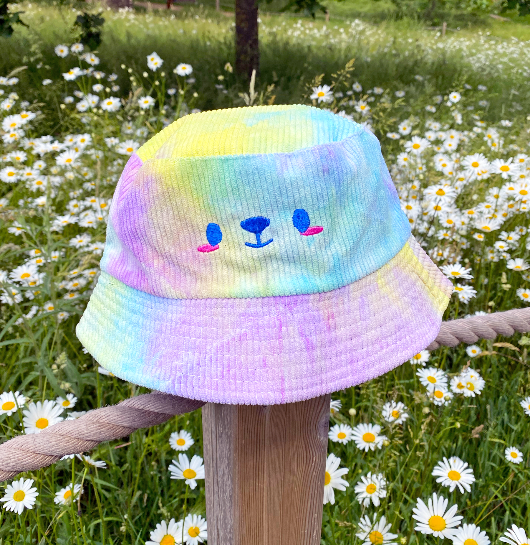 MozoMozo Corduroy Kuma Bucket Hat