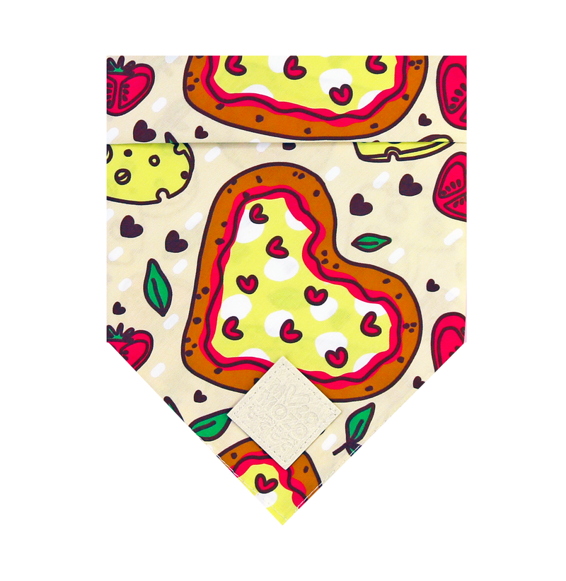 MozoMozo Pizza Heart Bandana